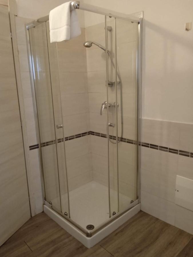 Hotel D 2 Non Accettiamo Franciesi Parma Exteriér fotografie